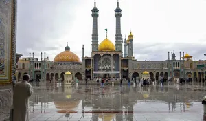 مهر: دفن امانتی پیکر رهبر شهید در حرم حضرت معصومه(س) صحت ندارد