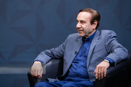 محمد گلریز: حضرت امام تأثیر زیادی در شکل‌گیری و تقویت موسیقی حماسی و انقلابی داشتند/ من و برادرم «اکبر گلپا» مسیرهای جداگانه‌ای را رفتیم