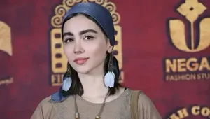 بازیگر نقش نیکا در پایتخت با ظاهری جدید در مراسم حافظ (فیلم)
