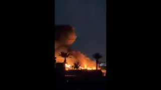 آتش‌سوزی گسترده در پایگاه ویکتوریای آمریکا در بغداد پس از حملات پهپادی