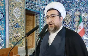 امام جمعه تبریز: صرفه‌جویی در بنزین را جدی بگیریم؛ دشمنان ما دیوانه‌اند