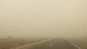 طوفان ۱۲۲ کیلومتری زابل را درنوردید؛ دید افقی به ۸۰۰ متر رسید