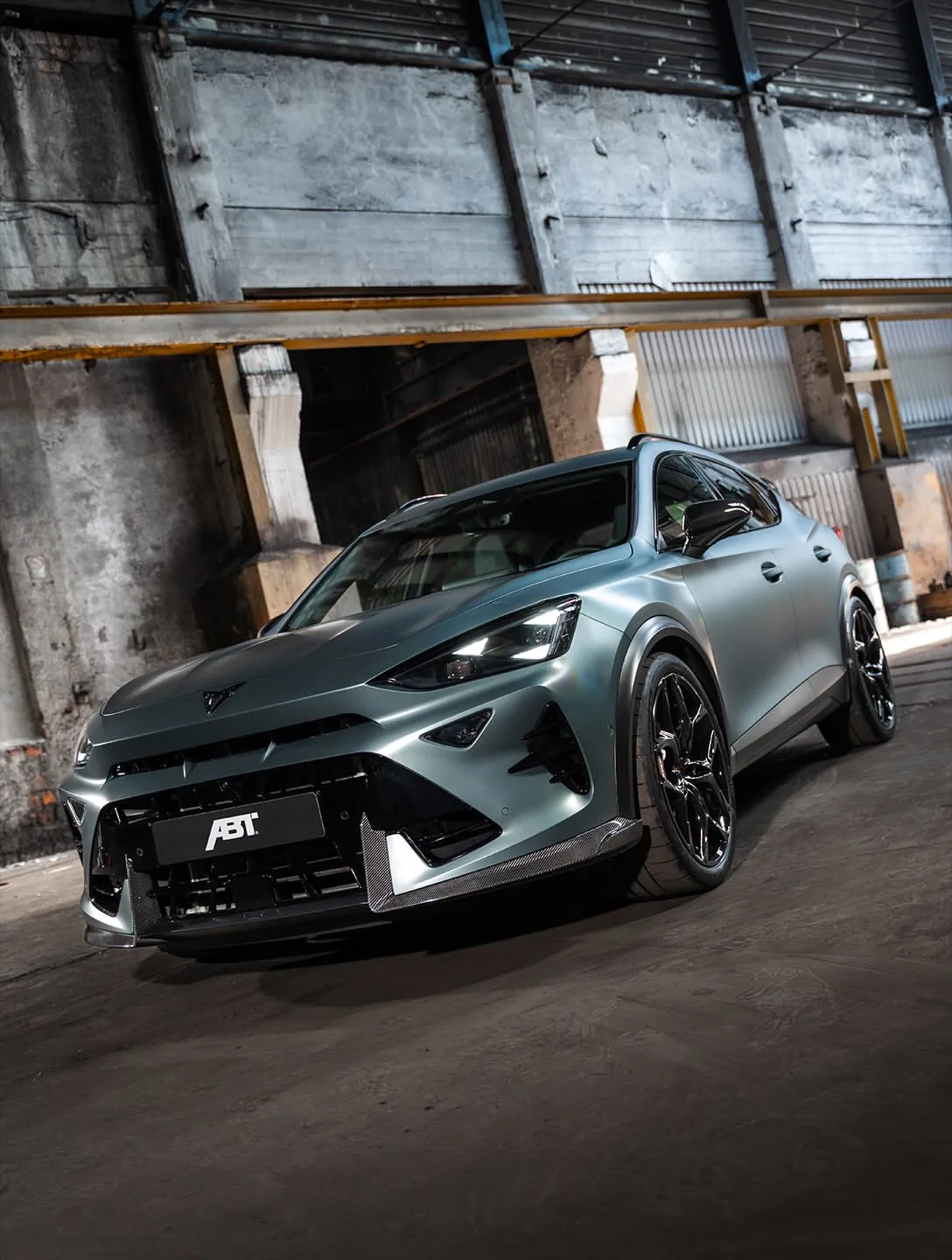 112301