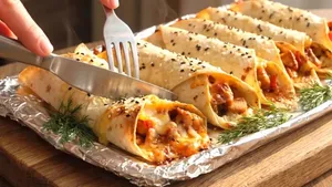 طرز تهیه رول پیتا با مرغ و سبزیجات تازه و خوشمزه