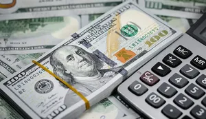 بازار دلار بانکی داغ شد؛ مشکل خریداران چیست؟