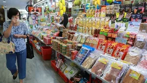 گزارش ان‌بی‌سی از پیامدهای اقتصادی حمله به ایران؛ افزایش بهای سوخت و مواد غذایی در آمریکا