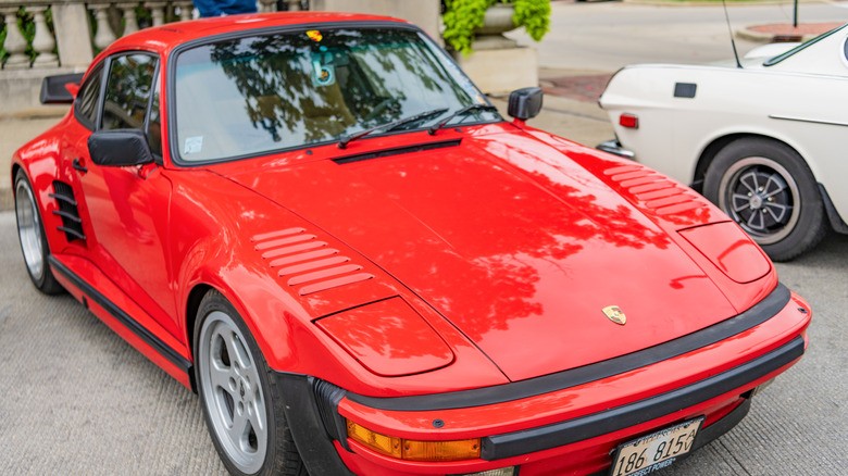 پورشه ۹۳۰ توربو (Porsche 930 Turbo) — بیوهکن (Widowmaker) پورشه ۹۳۰ توربو (Porsche 930 Turbo) — بیوهکن (Widowmaker)