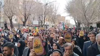 سیل جمعیت مردم شهرکرد در تشییع پیکر مطهر سرداران شهید سلیمانی و بهرامی