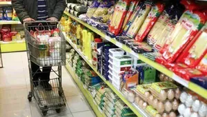 بیش از 20 هزار تن کالای اساسی در استان فارس توزیع شد
