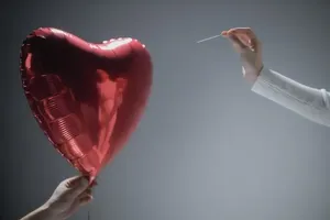 نگرانم شوهرم هنوز همسر سابقش را دوست داشته باشد