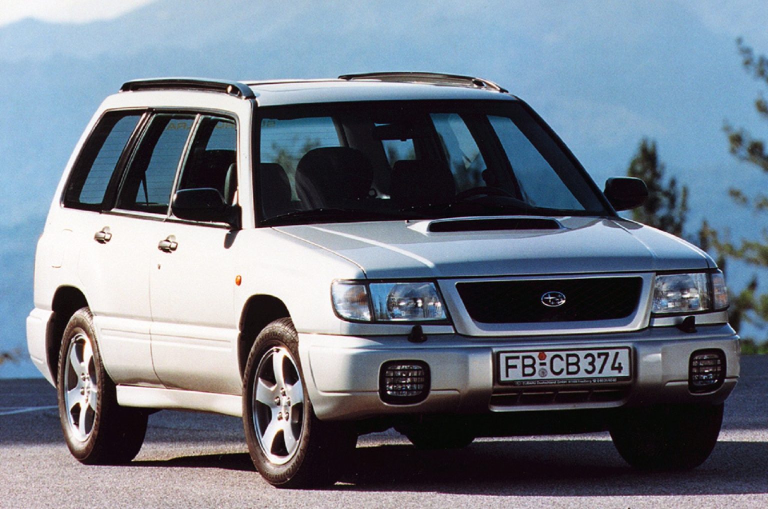 سوبارو فارستر (Subaru Forester) سوبارو فارستر (Subaru Forester)