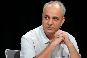 چه شده که حامیان حذف جمهوریت، فضا را مساعد دیده اند؟