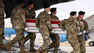 زخمی شدن ۱۵ نظامی آمریکایی در کویت ؛ تعداد کل مجروحان ۳۷۳ نفر