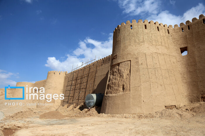 فرش قرمز «بلقیس» اسفراین خراسان شمالی زیرپای سرمایهگذاران فرش قرمز «بلقیس» اسفراین خراسان شمالی زیرپای سرمایهگذاران