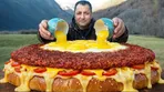 برگر عظیم با روکش زرده تخم شترمرغ