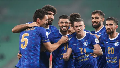 علی تاجرنیا: جام قهرمانی فصل گذشته استقلال اهدا می‌شود