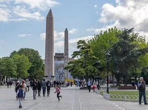 میدان سلطان احمد استانبول؛ ۱۷۲ سال پیش (+عکس)