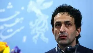مراسم خاکسپاری کاوه کاویان بازیگر سینما و تلویزیون در قطعه هنرمندان بهشت زهرا برگزار شد