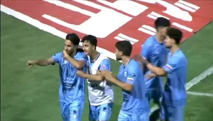گل دوم چادرملو به پرسپولیس توسط محمودآبادی