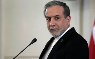 عراقچی: ایرانیان هرگز در برابر حملات بزدلانه سر خم نمی‌کنند