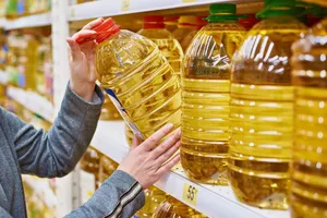 روغن به شرط رب گوجه فرنگی!/ روایت میدانی از فروش‌ مشروط پخش کننده‌ها