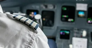 استاندار یزد خواستار بازگشت خلبان 