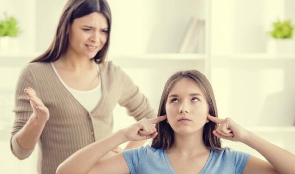 7 اشتباه رایج والدین در مورد دوستی‌های نوجوانان + راه‌حل های علمی 3