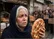 سیاه نمایی کیهان از وضعیت جامعه: مردم برای تامین غذا مشکل دارند