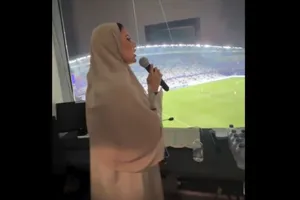 بانوی گوینده ورزشگاه تیم العین امارات