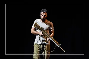 «ملاقاتی غیرمنتظره» با نوید محمدزاده