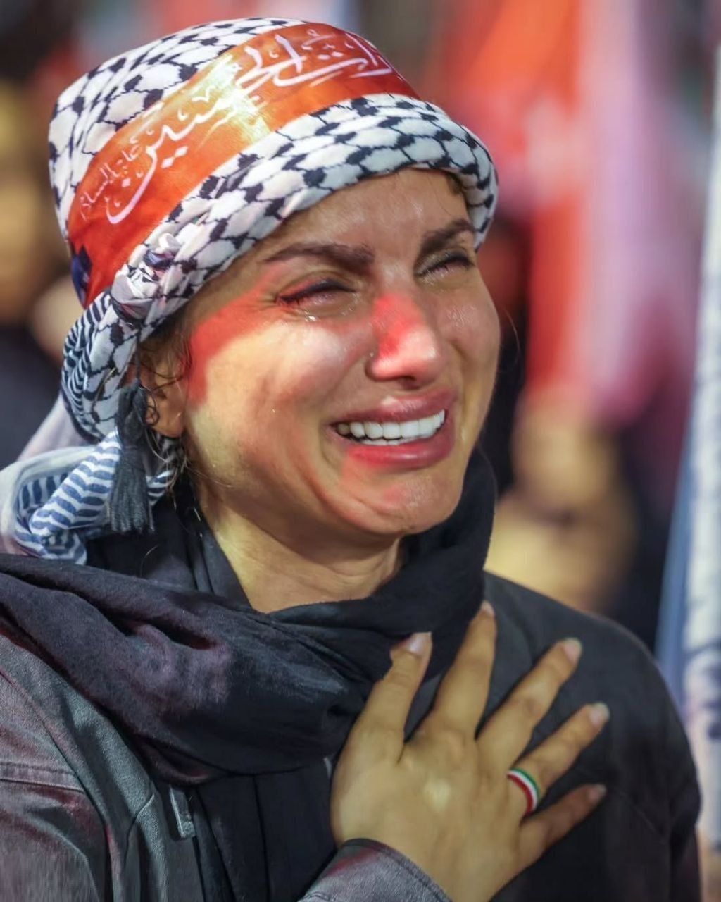 حضور پر رنگ زنان در تشییع رهبر؛ امری مدرن در دل آیینی سنتی حضور پر رنگ زنان در تشییع رهبر؛ امری مدرن در دل آیینی سنتی