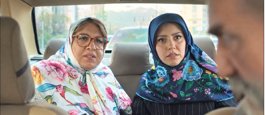 انتقاد شدید از فیلم سینمایی «خانوم والده»: اینقدر هم مبتذل و چرک می‌شود فیلم ساخت؟
