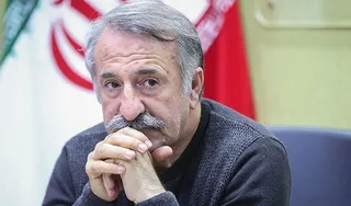 مهران رجبی دست به اسلحه شد