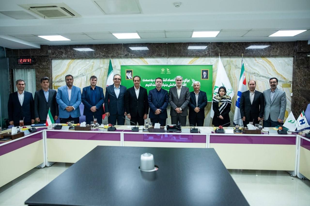 امضای تفاهمنامه تامین مالی نوین دانشبنیان بین بانک صادرات ایران و صندوق نوآوری و شکوفایی/سازندگی نوین با تاکید بر اقتصاد دیجیتال دانشبنیان؛ نقش محوری نظام بانکی در تثبیت اقتصاد پساجنگ امضای تفاهمنامه تامین مالی نوین دانشبنیان بین بانک صادرات ایران و صندوق نوآوری و شکوفایی/سازندگی نوین با تاکید بر اقتصاد دیجیتال دانشبنیان؛ نقش محوری نظام بانکی در تثبیت اقتصاد پساجنگ