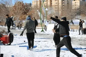 شادی مردم ارومیه در زمستان برف