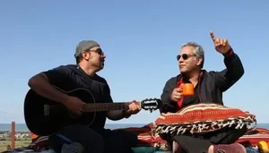 آواز احساسی مهران مدیری در فیلم «پل چوبی» (فیلم)