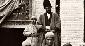 عکس تماشایی از یک خانوادۀ ایرانی در دوران قاجار