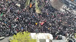 مراسم تشییع فرماندهان شهید جنگ رمضان در میدان انقلاب تهران