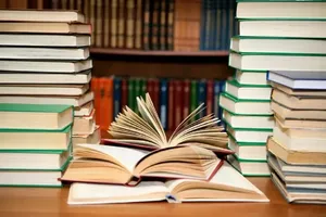 صنعت نشر و کتاب ؛ وقتی نه می‌شود تولید کرد نه قیمت گذاشت! نمایشگاه کتاب به ‌نفع کیست؟