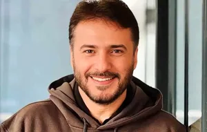 واکنش تند سیدجواد هاشمی به دستگیری بازیگران در میهمانی تولد علی شادمان (فیلم)