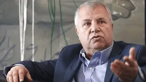 علی پروین بار دیگر در بیمارستان بستری شد