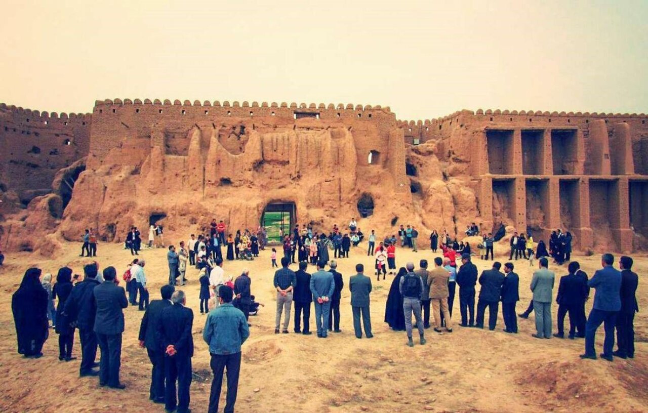 ارگ بلقیس؛ سفر به دل تاریخ زنده اما پنهان اسفراین ارگ بلقیس؛ سفر به دل تاریخ زنده اما پنهان اسفراین