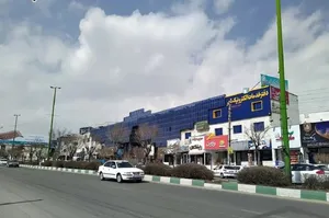 تصویری از بازار شهر «دماوند» در سال 1317