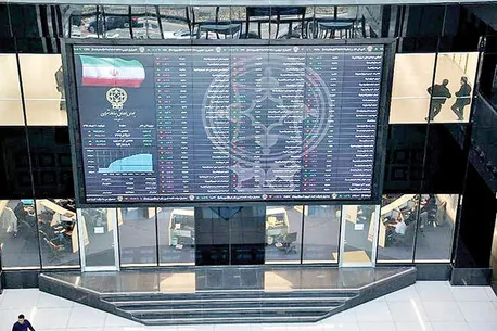 بورس از مرز ۷ میلیون واحد گذشت/ رکوردشکنی تاریخی شاخص کل در آغاز معاملات