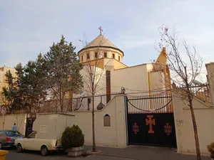 ارامنه تهران برای ایران و نیروهای مسلح دعا کردند (عکس)