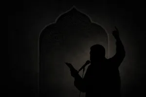اسلام مداحان یا اسلام فقیهان؟/ تأملی در مرز میان مداحی، مرجعیت دینی و سیاست