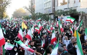 تصاویر هوایی از جمعیت پرشمار میدان انقلاب در بیعت با حضرت آیت‌الله خامنه‌ای