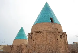 منظرۀ گنبدهای سبز قم در دوران قاجار