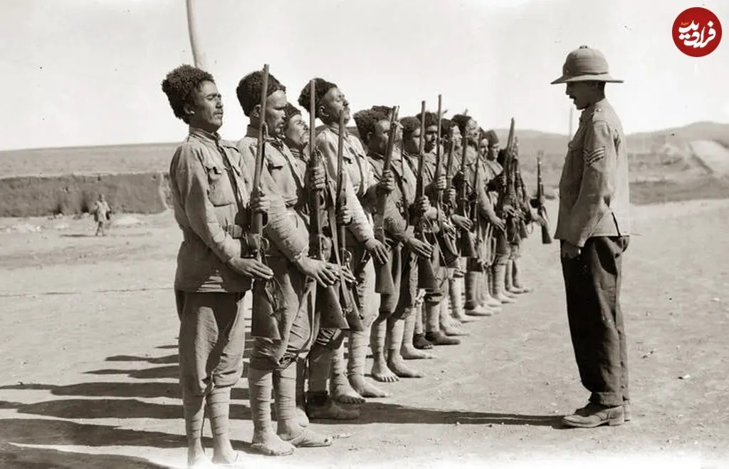 &laquo;سربازان پابرهنه&raquo; و فرمانده انگلیسی&zwnj;شان در همدان؛ سال 1297