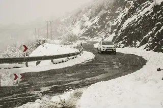 کاهش دما و احتمال یخبندان در شرق/ آغاز بارش‌ها از شمال‌غرب کشور